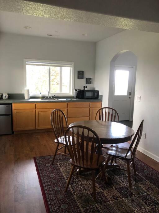 2 Bedroom Suite: Views, Private Entrance, Evchgr Amity Exterior foto